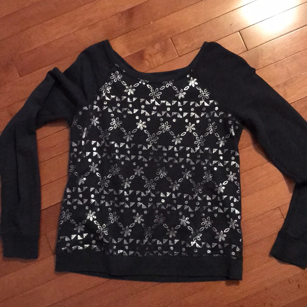 Comfy sweater with silver accents